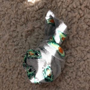 super cute soft h&m avocado printed socks